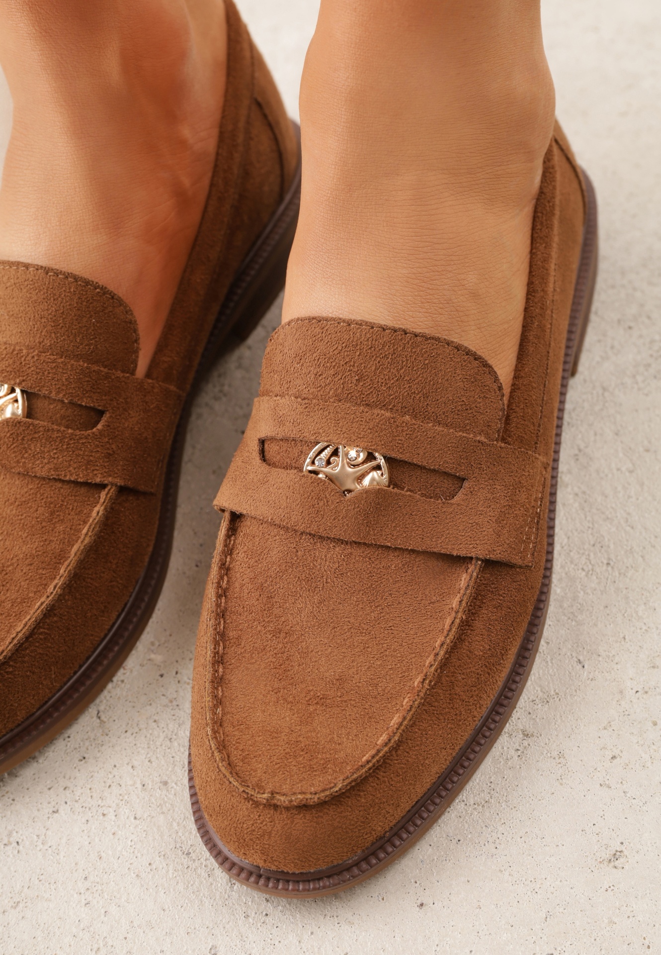 Brązowe Mokasyny VICES ze Skórzaną Wkładką i Metaliczną Ozdobą Sereisana