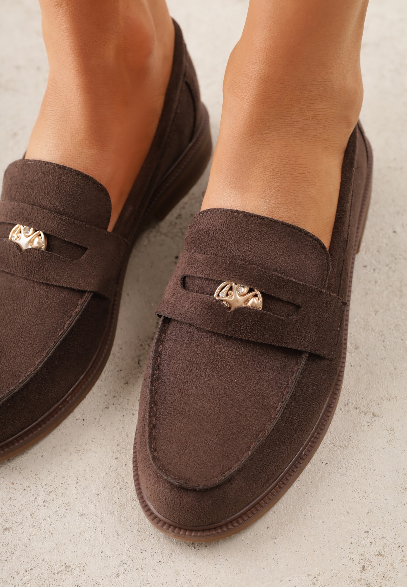 Ciemnobrązowe Mokasyny VICES ze Skórzaną Wkładką i Metaliczną Ozdobą Sereisana