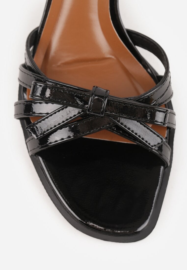 Czarne Klapki VICES na Obcasie Kaczuszka z Ozdobną Kokardką Hesephone