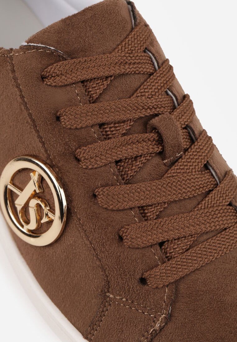 Jasnobrązowe Sneakersy Vices na Platformie Ozdobione Metaliczną Aplikacją Tatellia