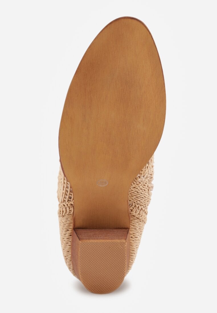 Botine Natesela Bej închis