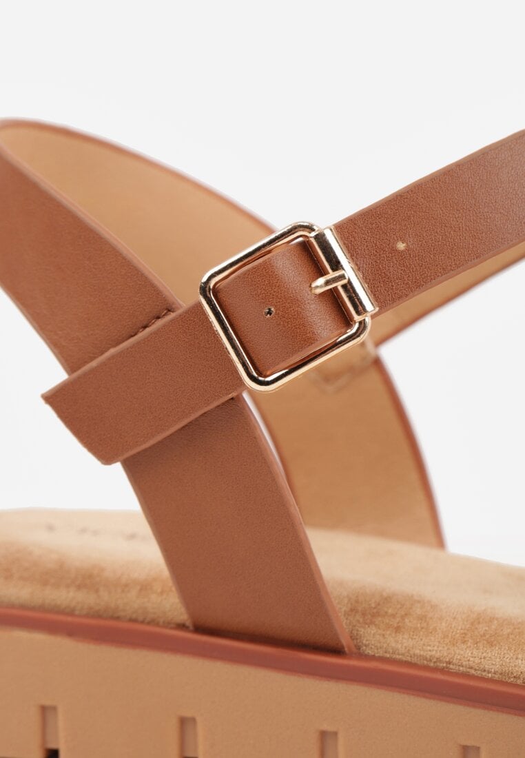 Czarne Sandały VICES w Stylu Basic z Paskiem z Klamerką Loretha