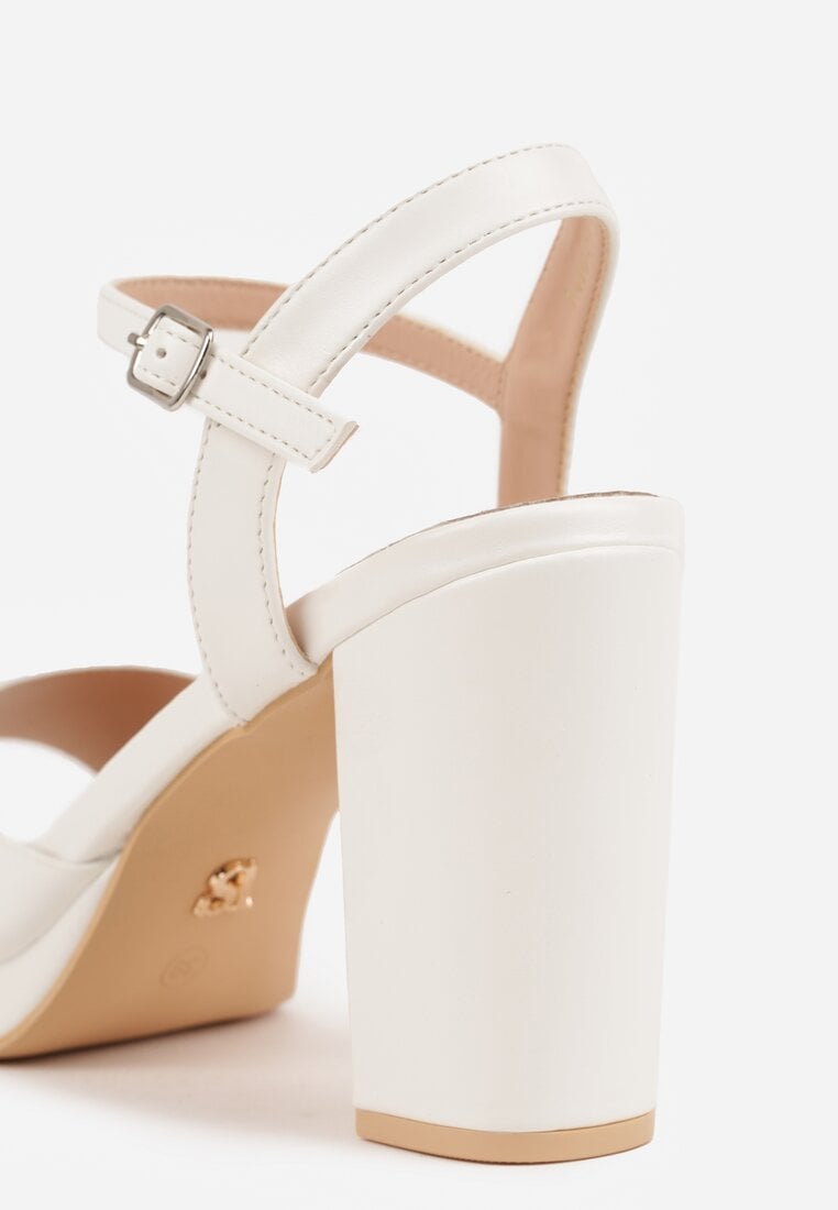 Białe Sandały VICES na Słupku z Grubą Podeszwą i Skórzaną Wkładką Aziluna