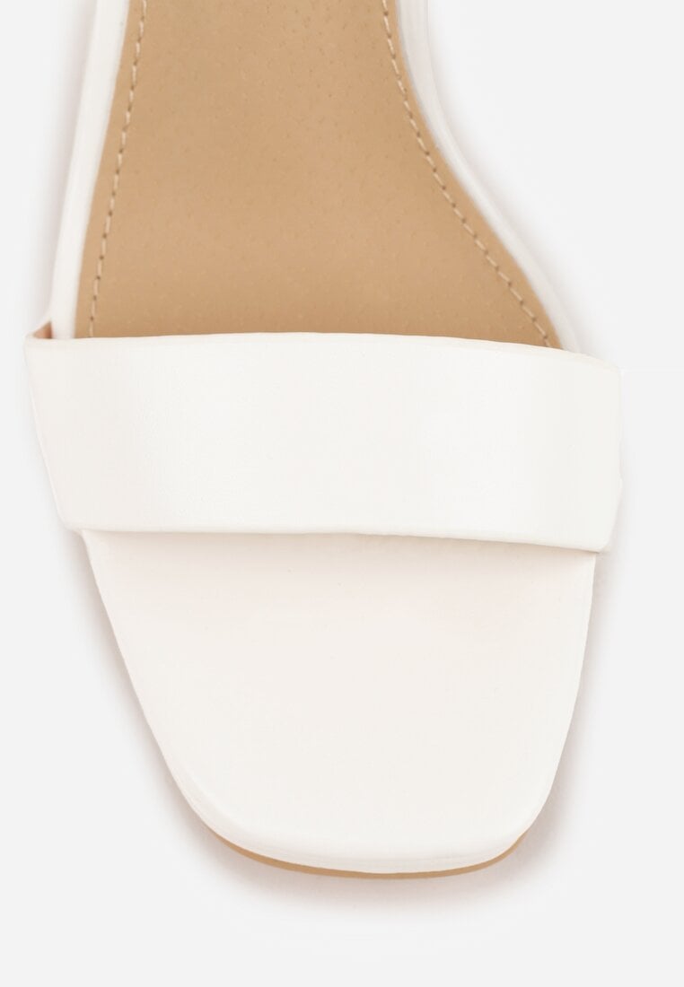 Białe Sandały VICES na Słupkowym Obcasie ze Skórzaną Wkładką Azimera
