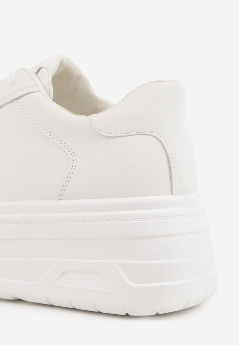 Białe Sneakersy VICES na Platformie z Tłoczeniem Rionessa
