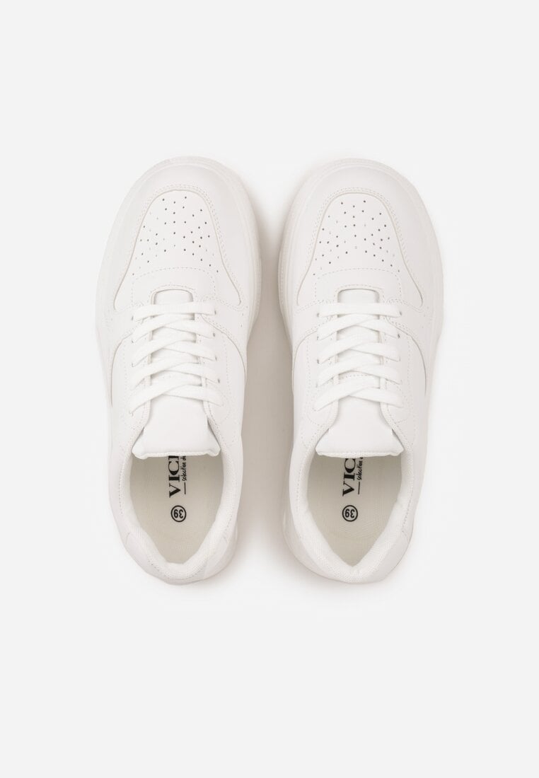 Białe Sneakersy VICES na Grubej Podeszwie Zdobione Perforacją przy Nosku Riosina
