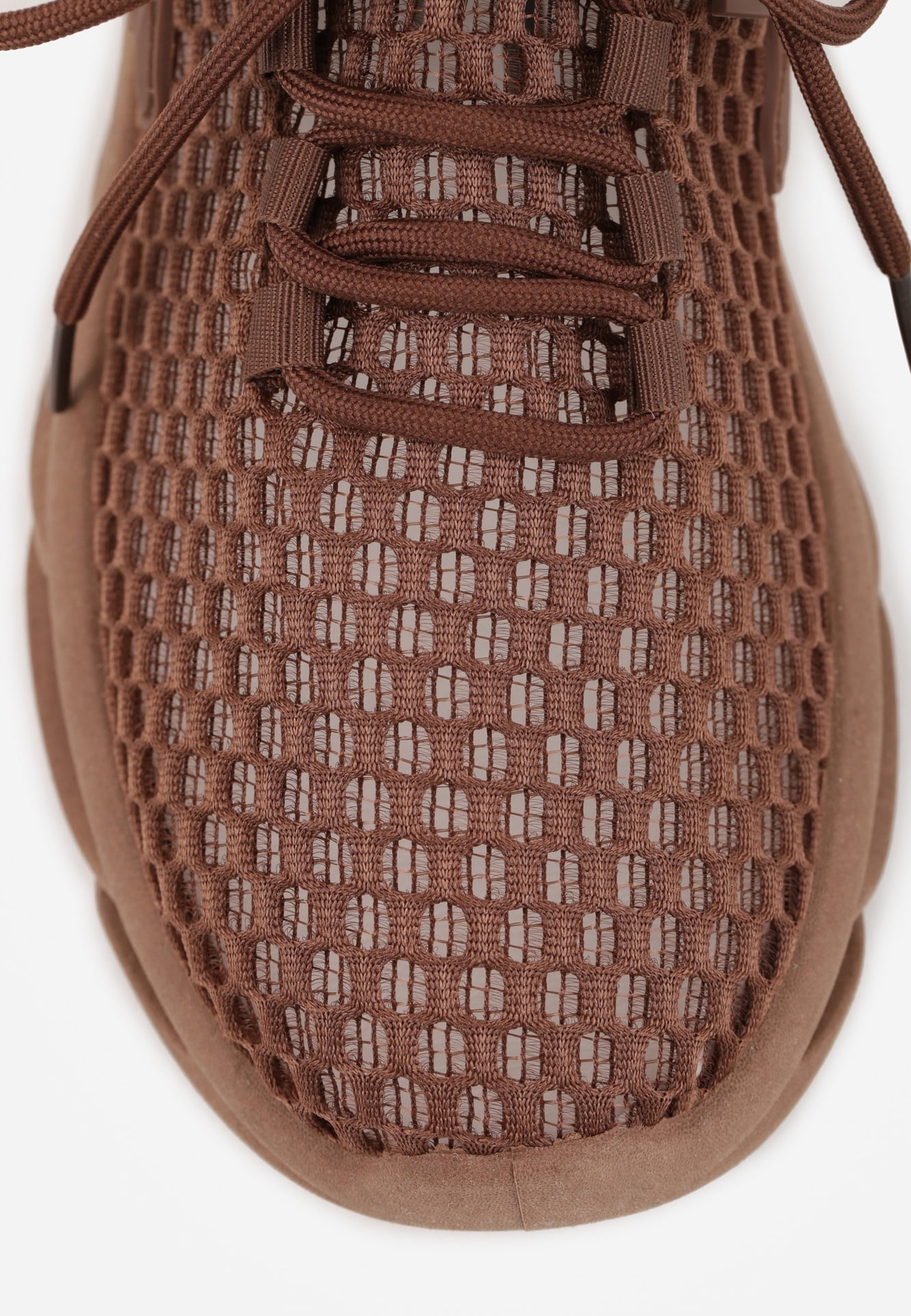 Brązowe Streetwearowe Sneakersy z Siateczki na Perforowanej Podeszwie Clythusa