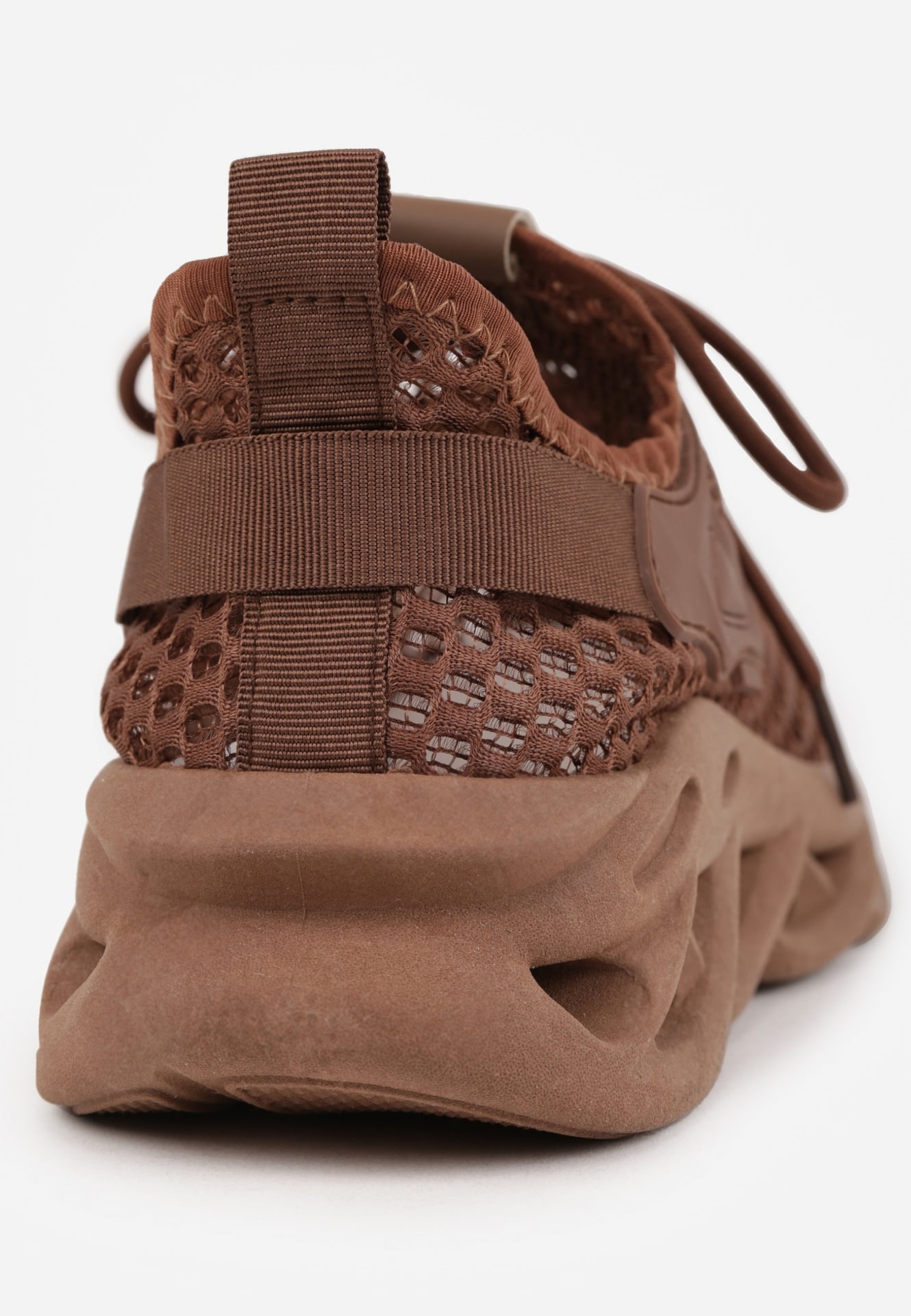 Brązowe Streetwearowe Sneakersy z Siateczki na Perforowanej Podeszwie Clythusa