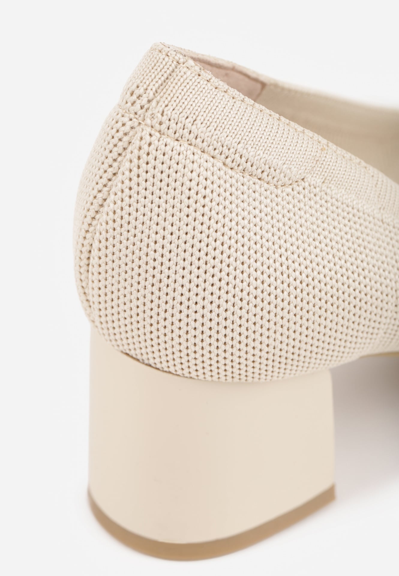 Beżowe Strukturalne Czółenka VICES na Słupkowym Obcasie Abathise