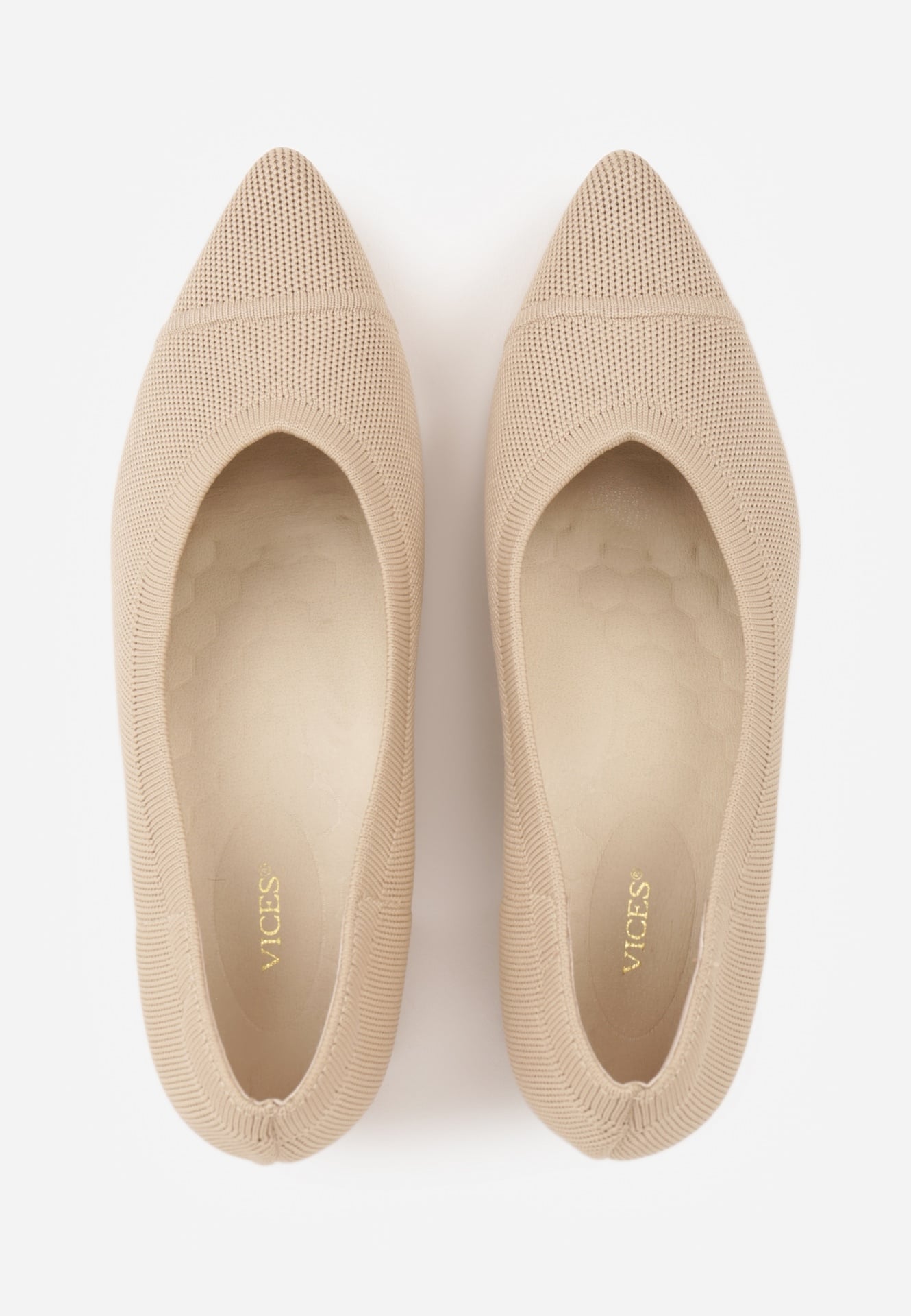 Ciemnobeżowe Czółenka VICES na Geometrycznym Słupku Daphilane