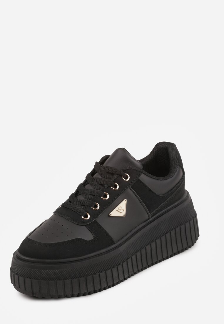 Czarne Chunky Sneakersy z Trójkątną Aplikacją VICES na Platformie Cezaline