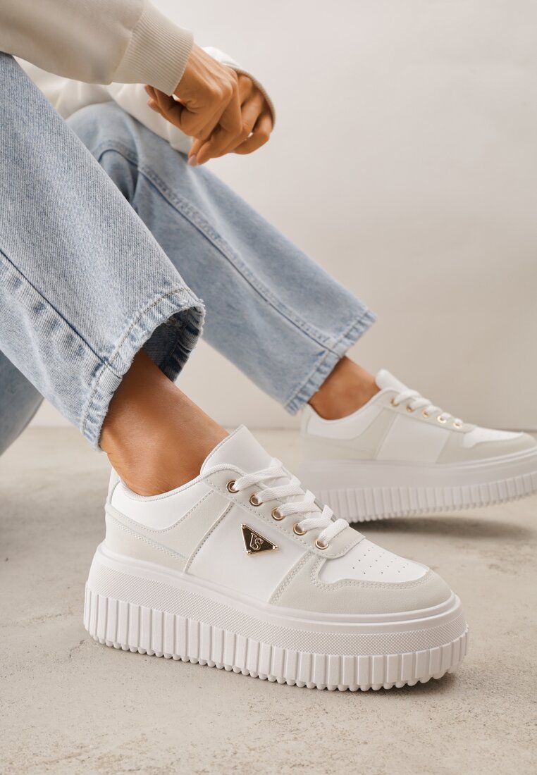 Białe Chunky Sneakersy z Trójkątną Aplikacją VICES na Platformie Cezaline