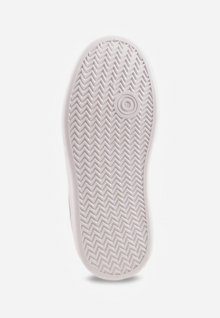 Białe Sneakersy VICES na Platformie Ozdobione Perforacją i Napisem Ceznella