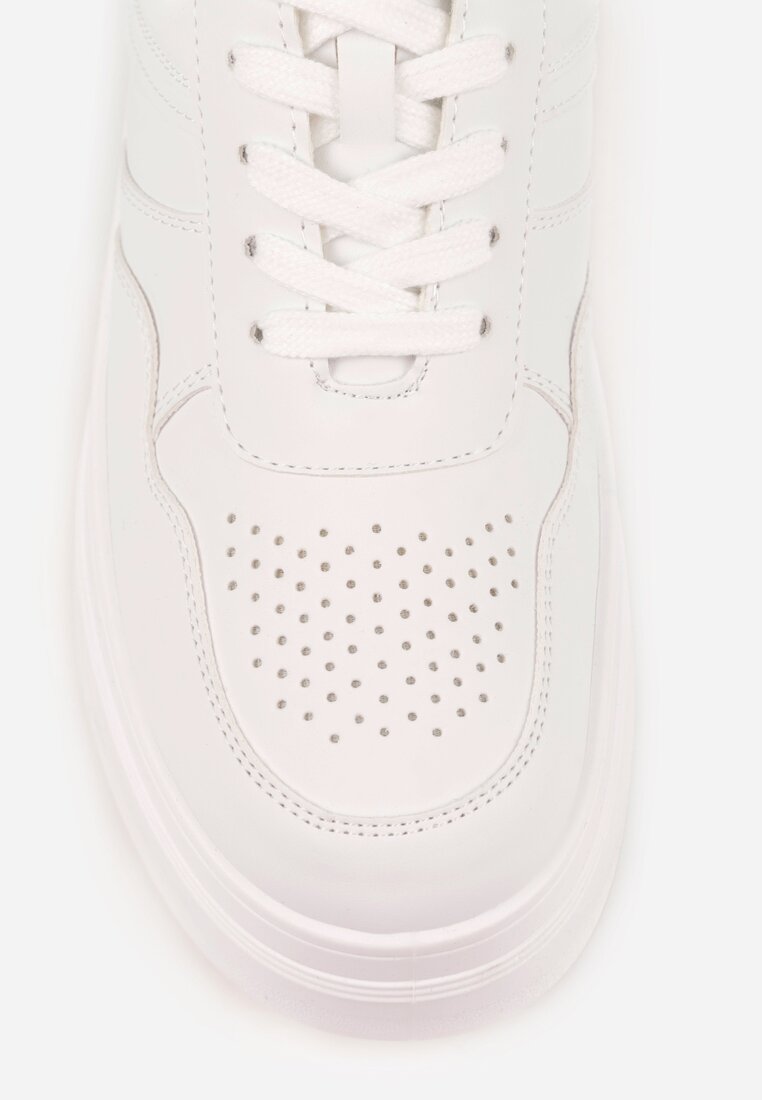 Białe Sneakersy VICES na Platformie Ozdobione Perforacją i Napisem Ceznella