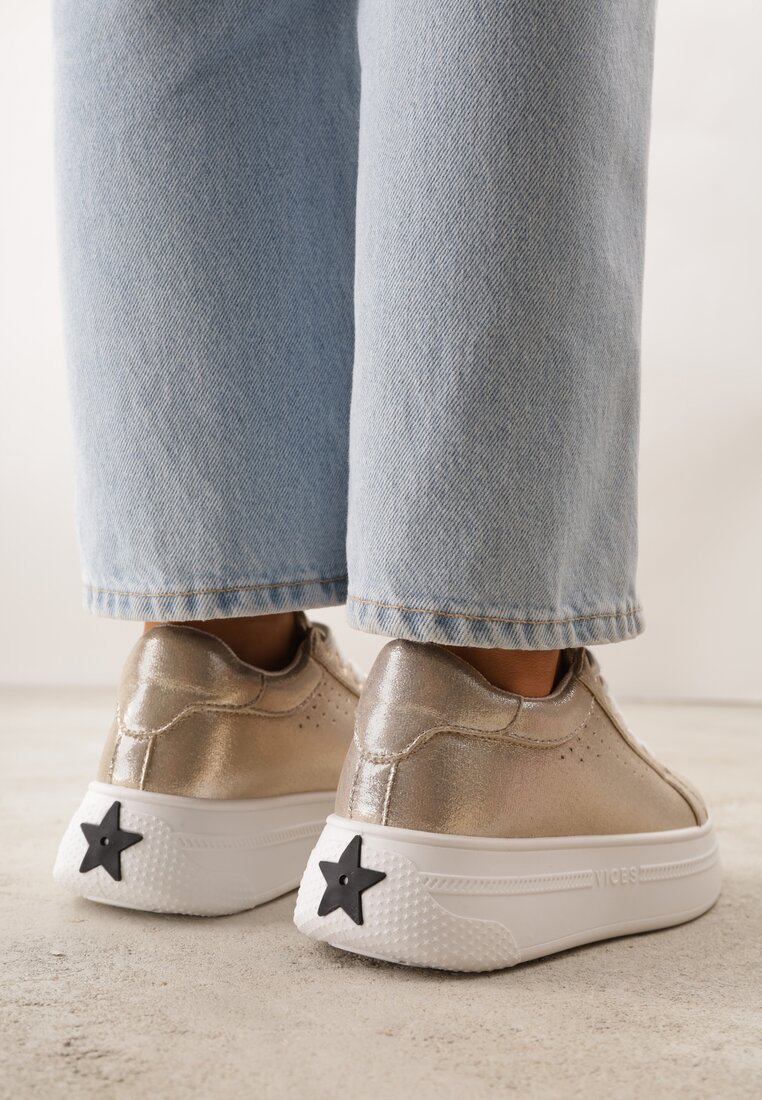 Złote Sneakersy VICES Ozdobione Gwiazdą i Błyszczącą Wstawką Oranatta