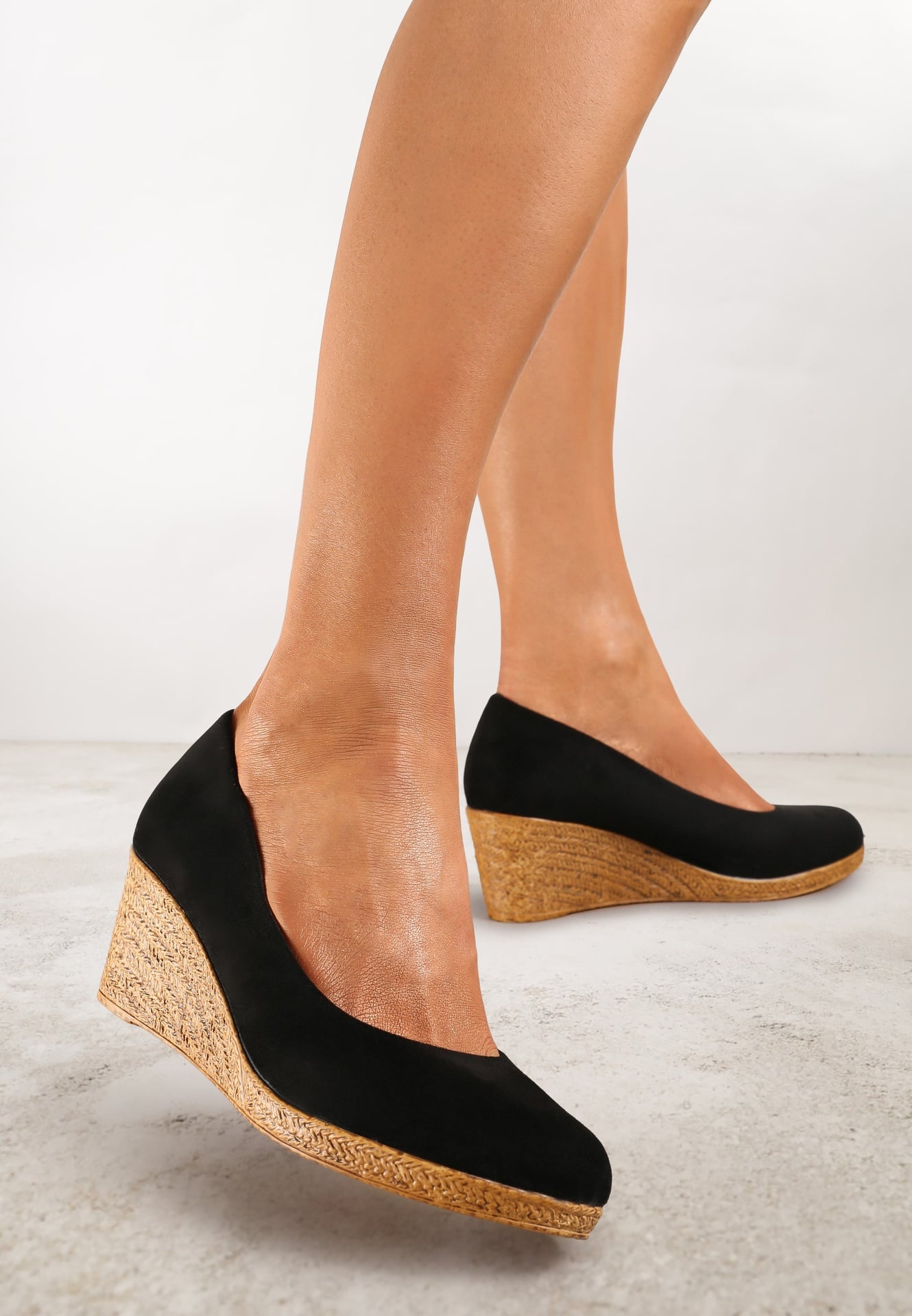 Pantofi cu toc negri Vices, cu toc pană împletită și branț din piele Ebersa