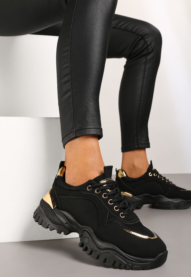 Adidasi Negri Myramia