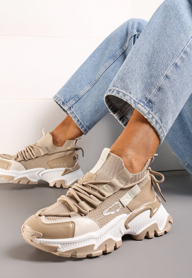 Adidași bej închis Kharena