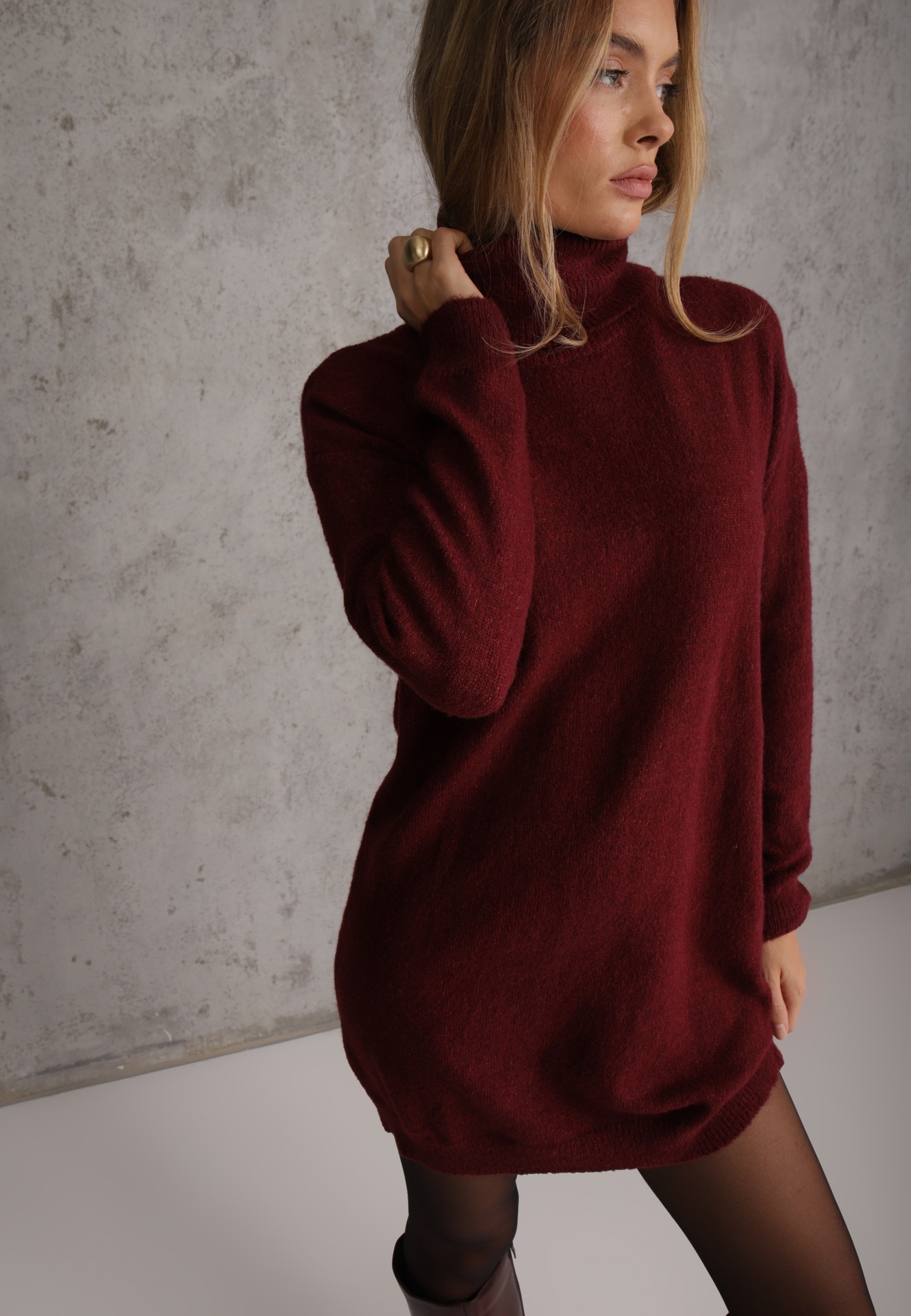 Rochie Bordeaux Tricotată Classificator