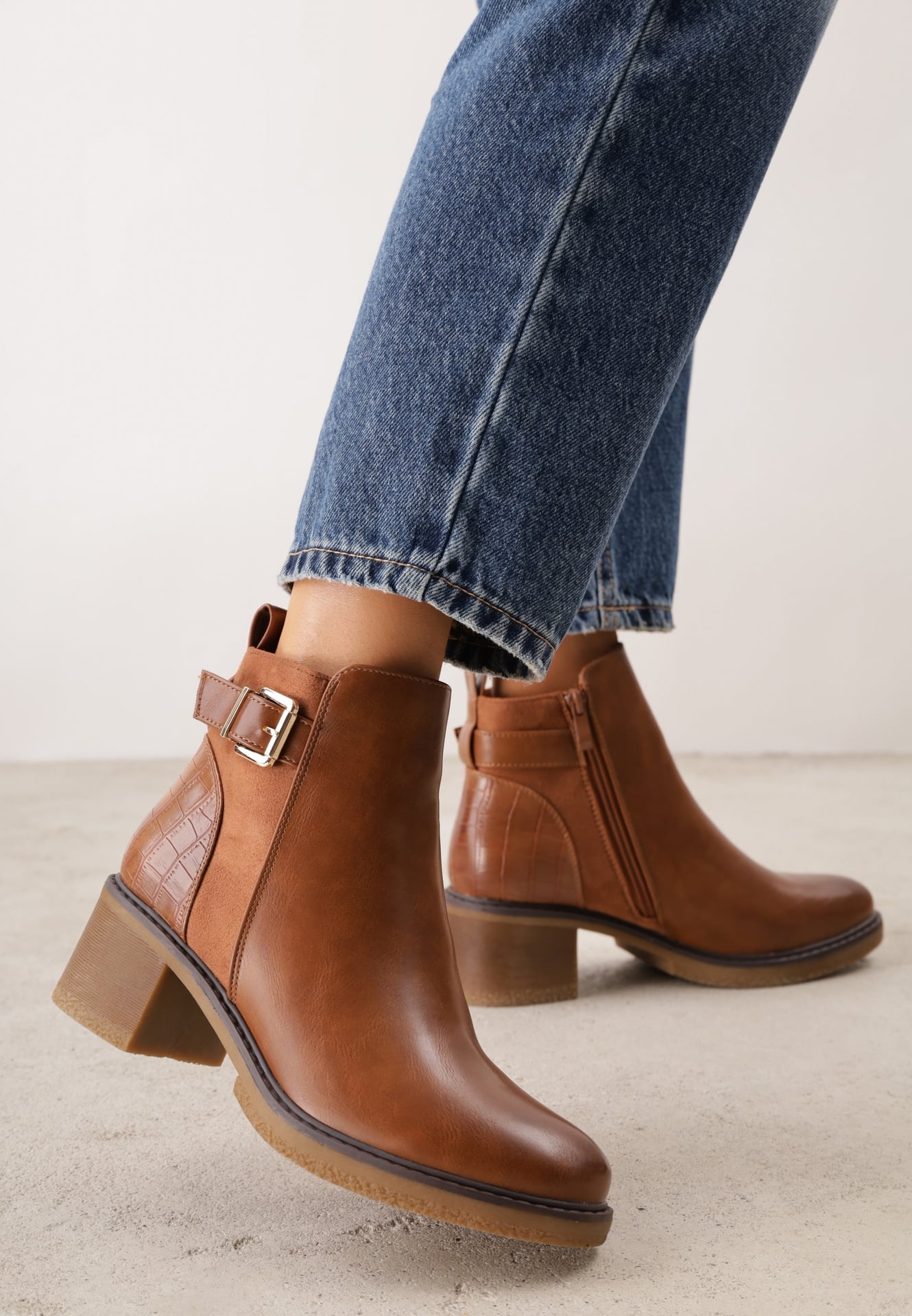 Botine Maro cu toc gros Alzeta