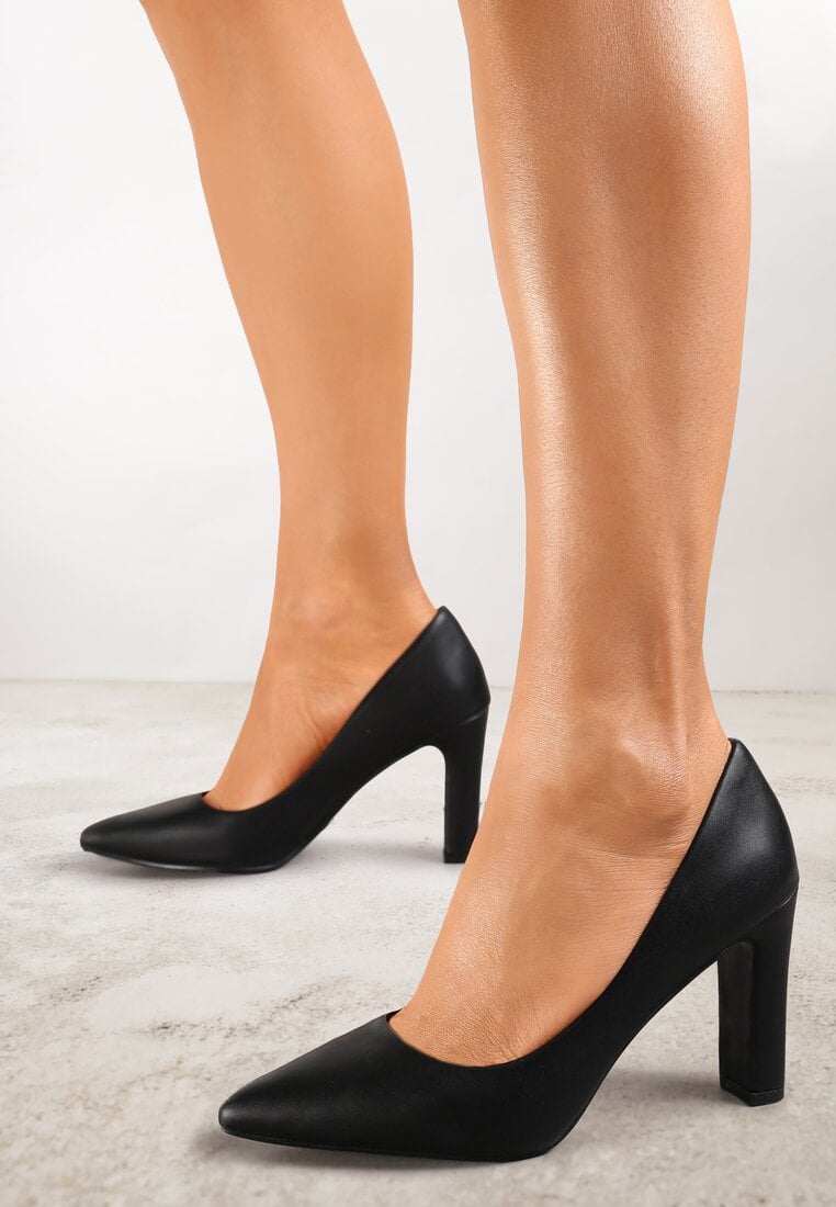 Pantofi stiletto negri cu vârful ascuțit Marnera