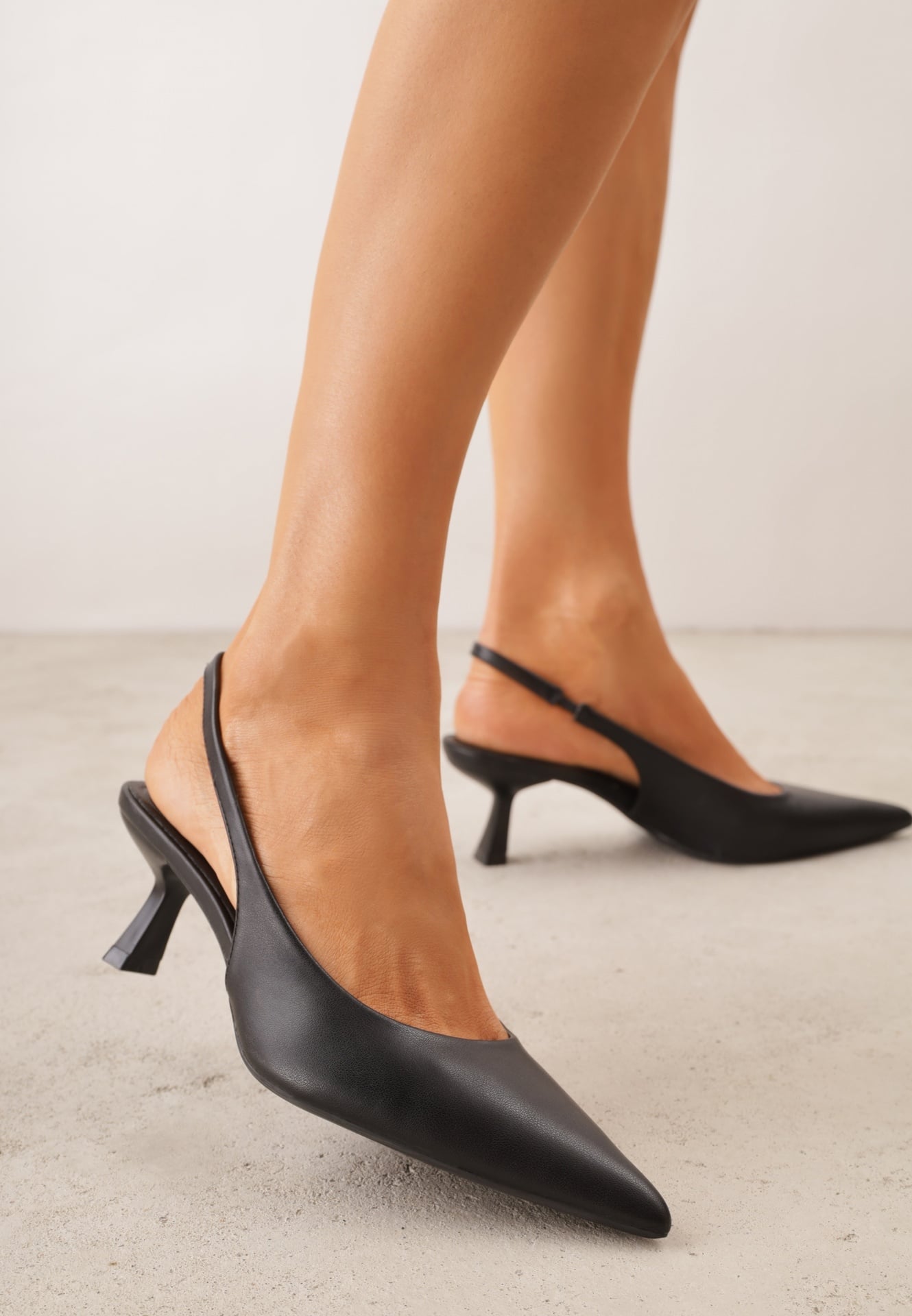 Sandale Negre cu Toc Rață cu Vârf Ascuțit Elda