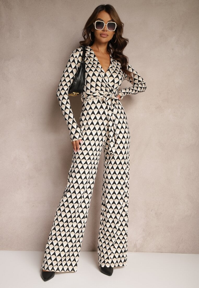 Salopetă bej cu Decolteu petrecut și Curea legată Tallsend