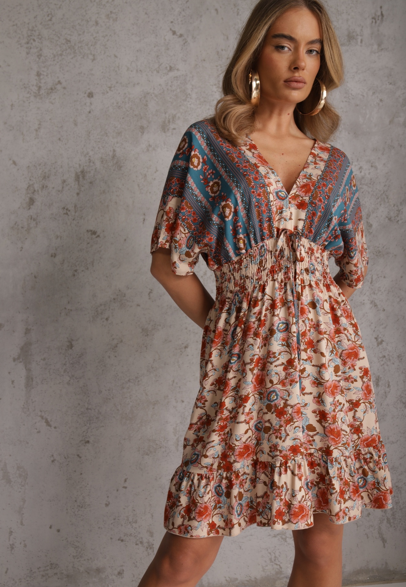 Rochie Mini Bej-Bleumarin din Viscoză cu Elastice în Talie cu Volan Hypalina