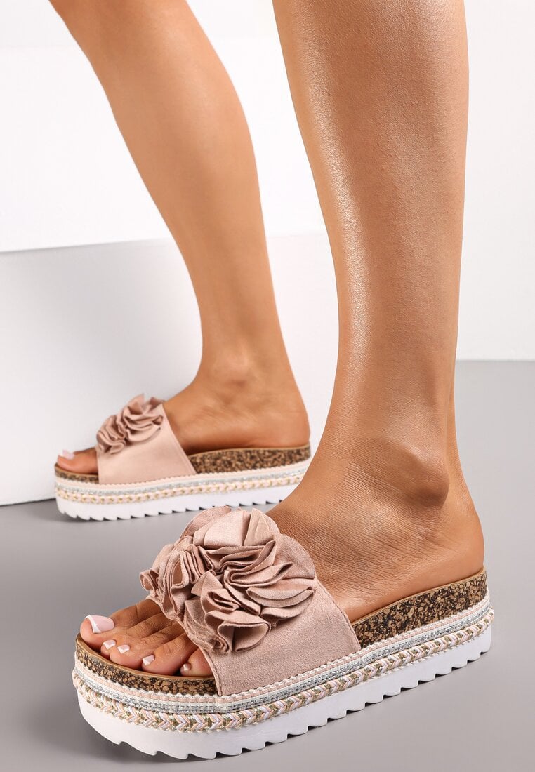 Papuci roz pe Platformă Decorativă cu Baretă Lată Manilin