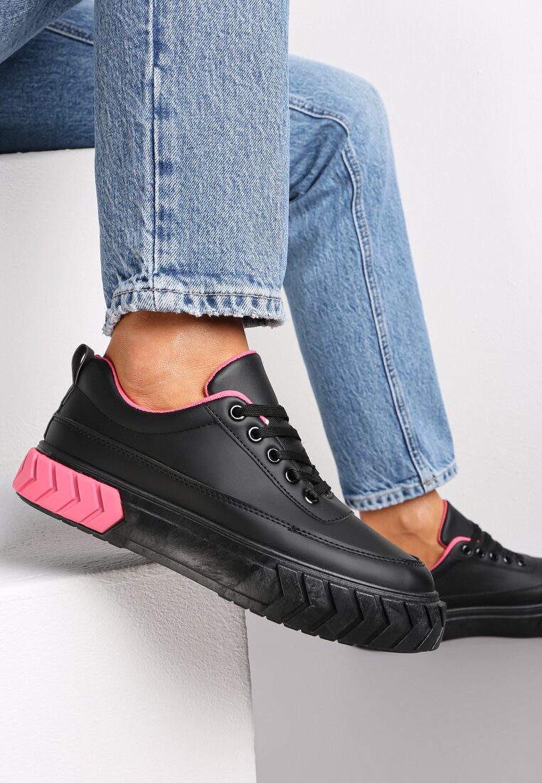 Sneakerși Negri pe Platformă Embosată Decorați cu Lanț Jaihini