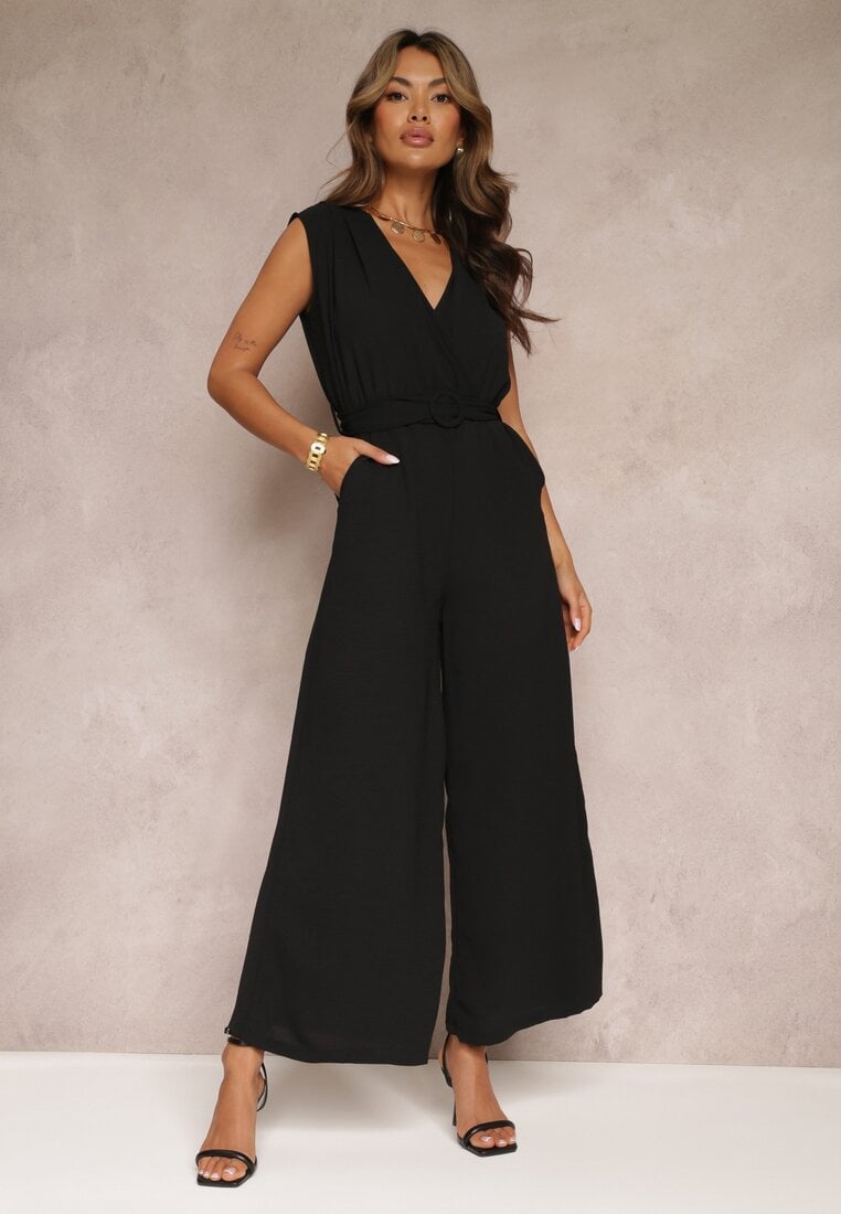 Salopetă Lungă Neagră cu Decolteu Petrecut și Curea Violettsa