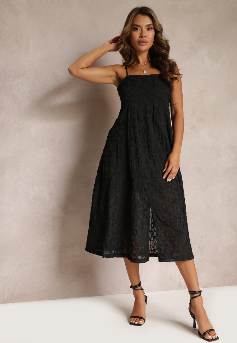 Rochie Neagră cu Textură Delicată și Șlit la Bază Kendia