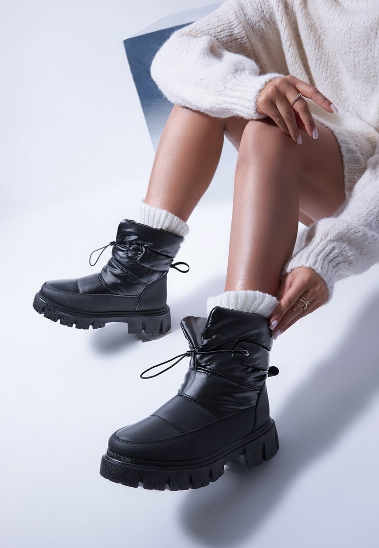 Ghete de zăpadă Negre pe Platformă Joasă cu Matlasare Decorativă și Șnur Elastic Raballa