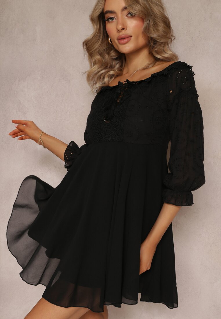 Rochie Neagră cu Mâneci 7/8 și Dantelă Decorativă Cascantha