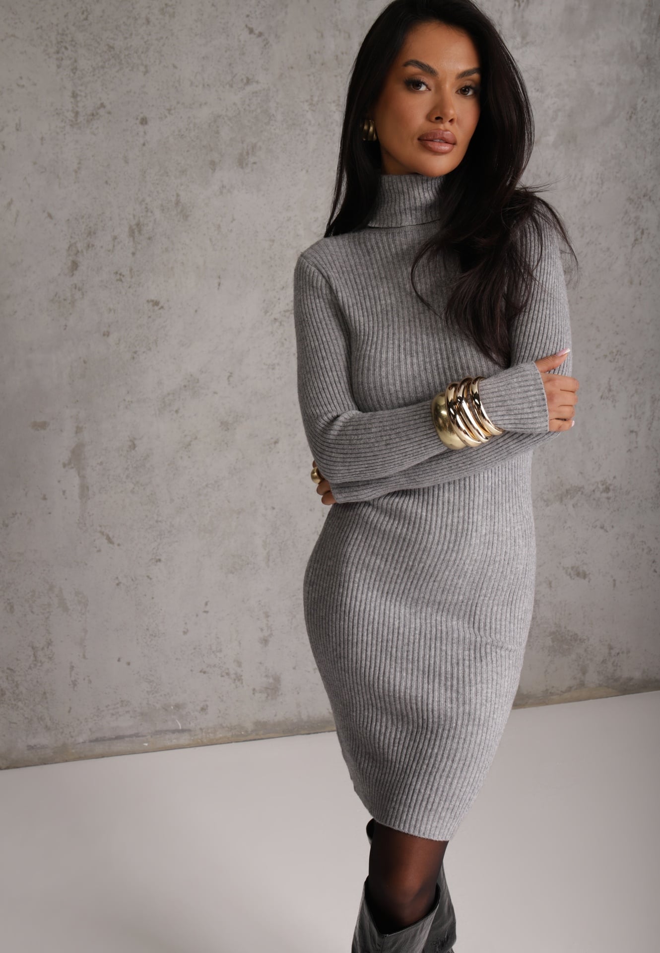 Rochie Mini Gri Mulată din Tricot Reiat cu Guler Înalt Helmine