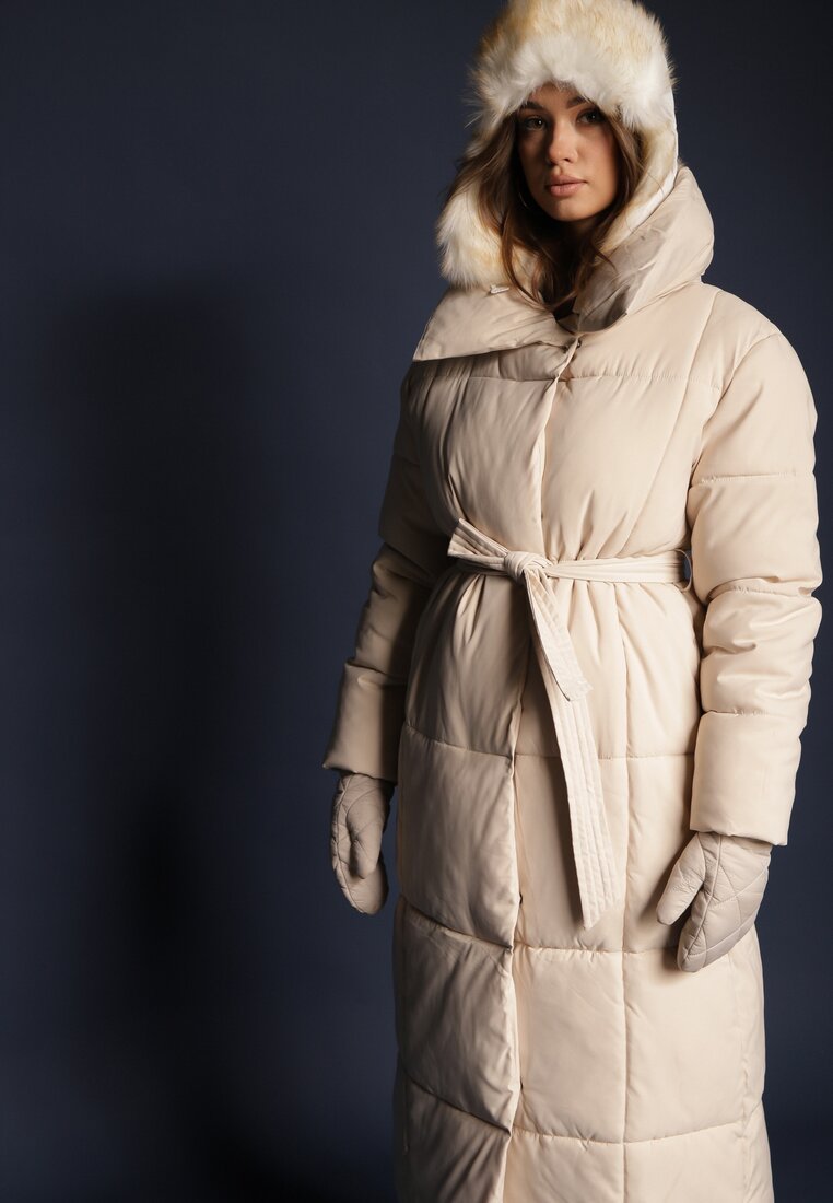 Palton lung matlasat bej deschis cu cordon Adellesstta