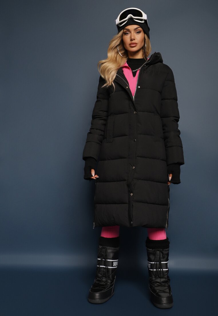 Geacă Neagră Matlasată Lungă cu Glugă și Capse Tisima