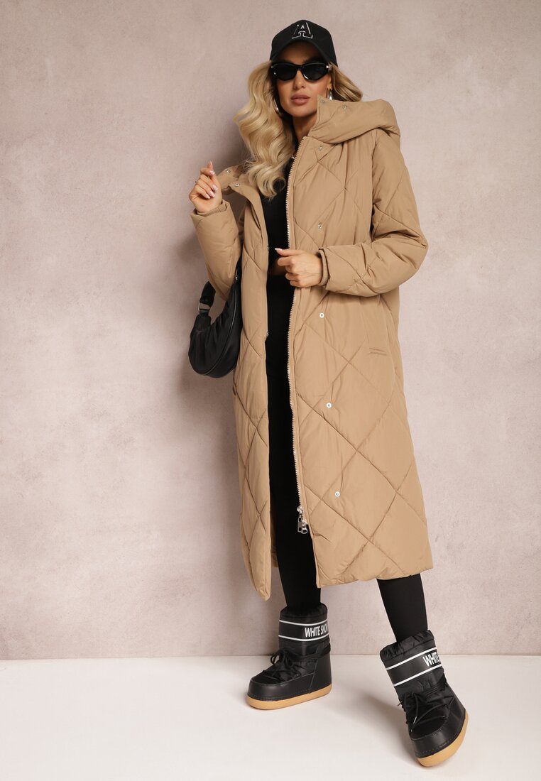 Palton Matlasat bej-închis până sub genunchi cu glugă Kinassan