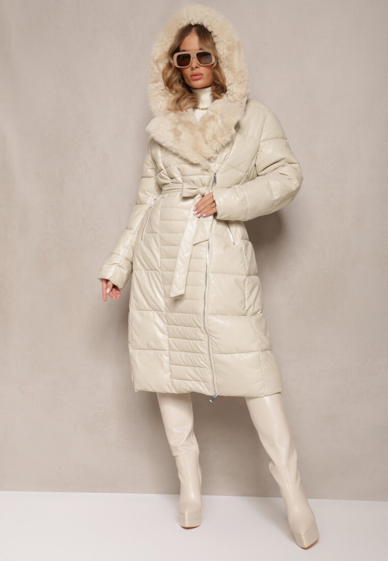 Płaszcz bej matlasat lung din imitație de piele cu blană flaușată