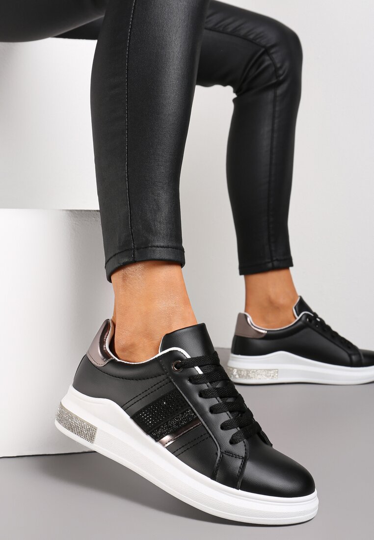 Sneakerși Negri din Imitație de Piele cu Accent Metalic și Zirconii Evadine