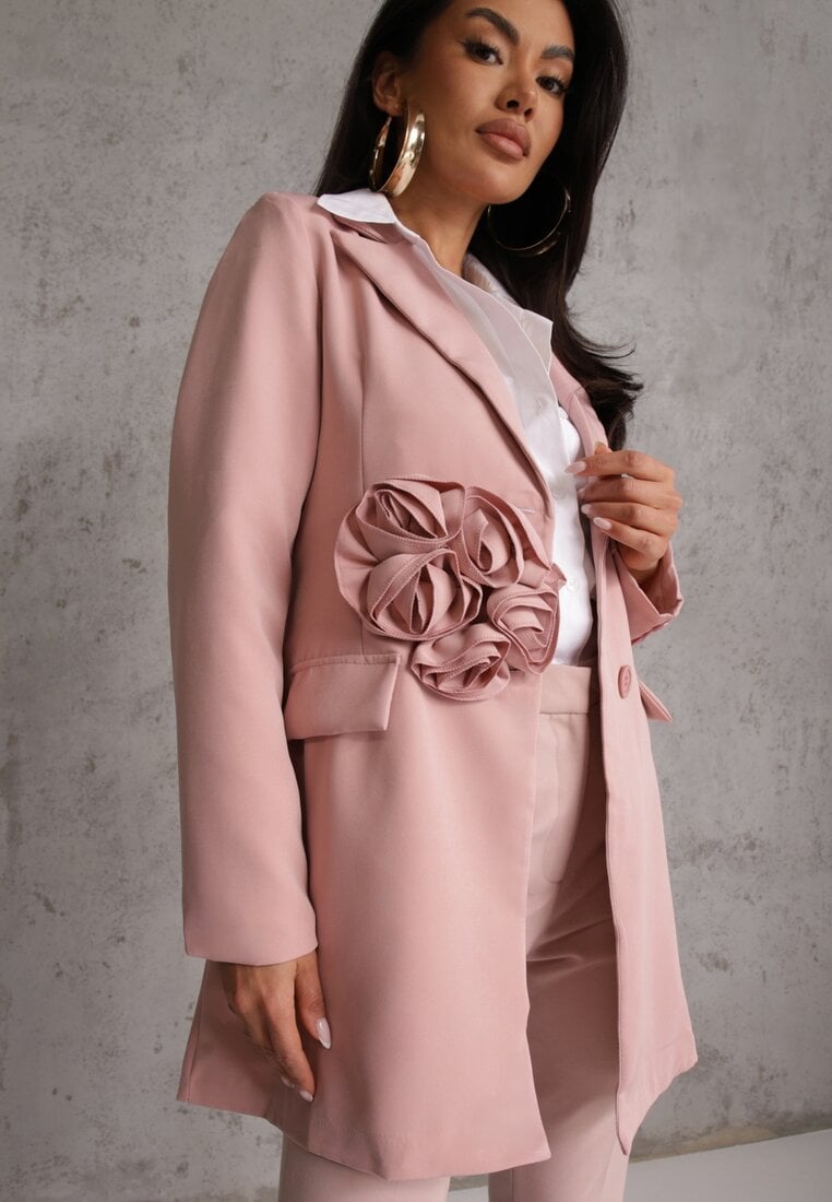 Rochie Sacou Roz cu Aplicații 3D florale și închidere cu nasturi Lorira