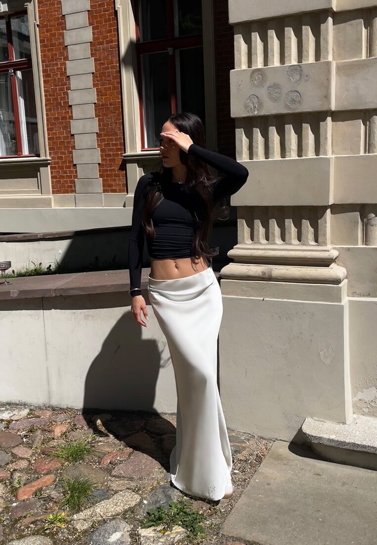 Fustă Bej deschis de satin Maxi Talie înaltă Formia