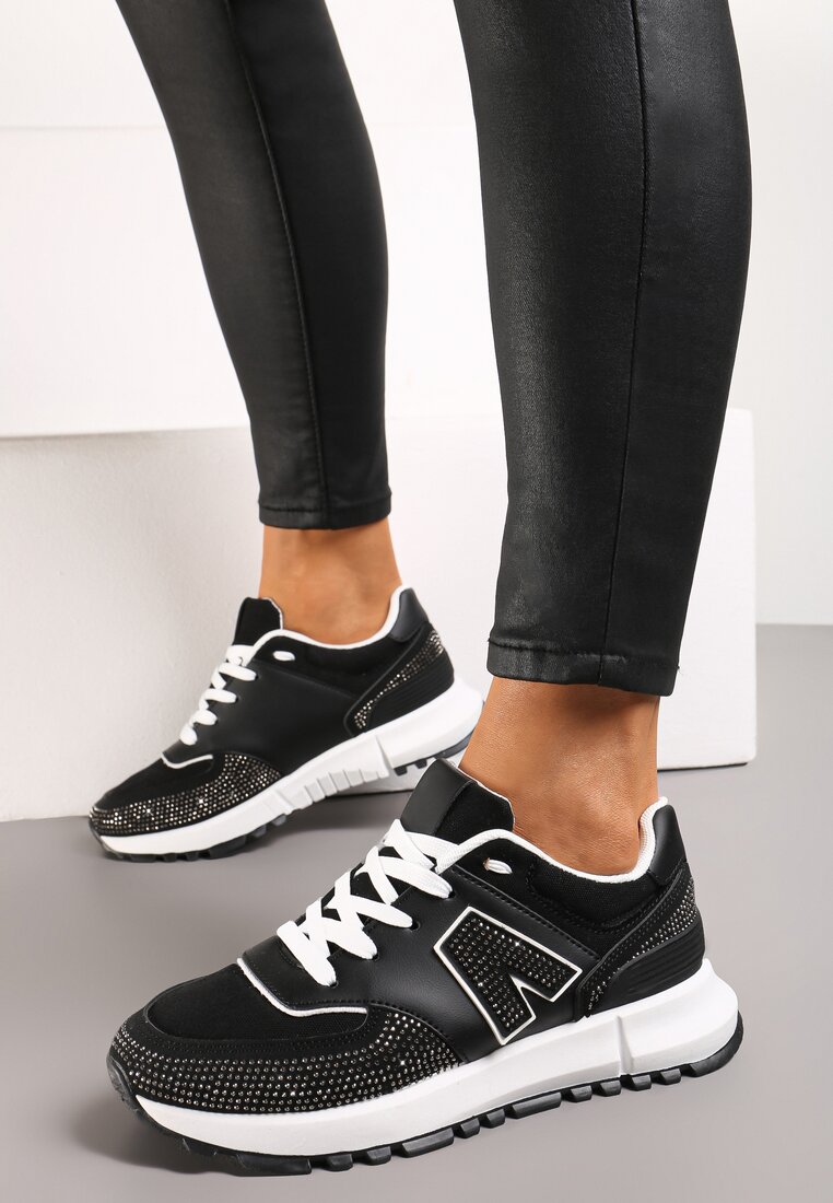 Adidași negri Decorați cu zirconii pe talpă cu decupaje Larzive