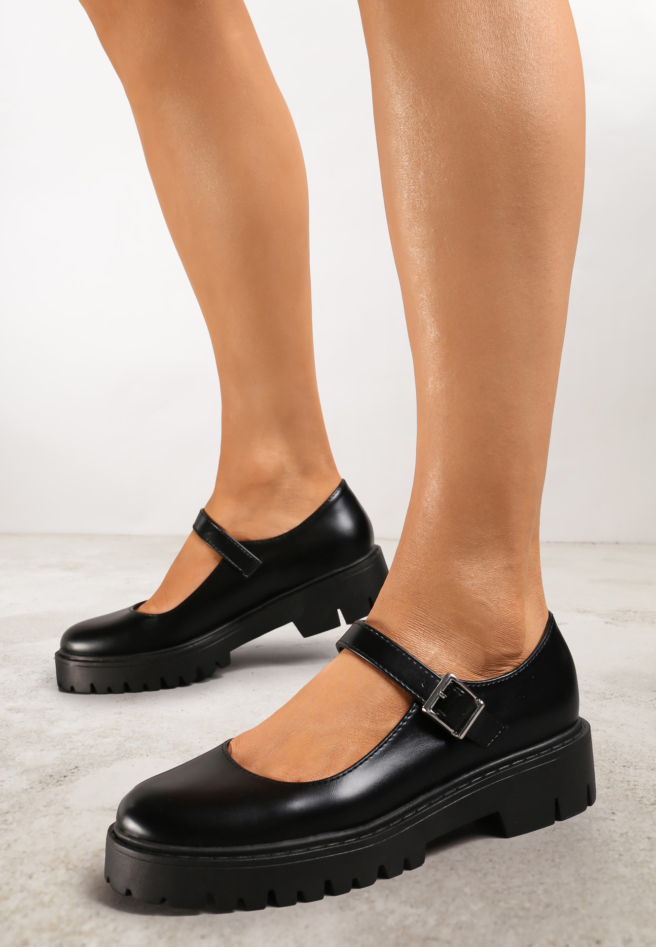 Pantofi Negri Clasici cu Cataramă cu Talpă Groasă Nerlita