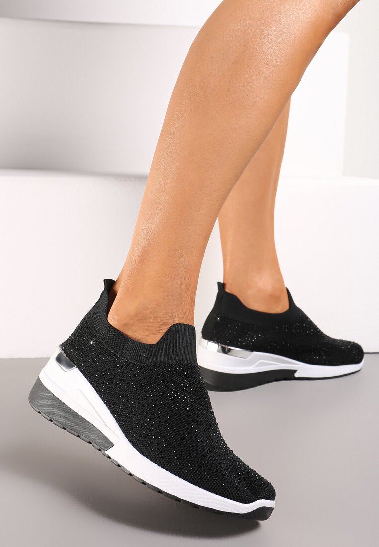 Adidași slip-on negri cu zirconii pe pană Tireva