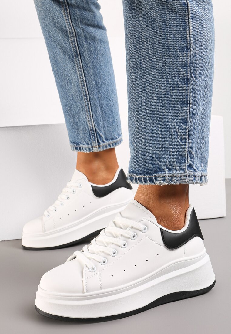 Adidași Alb-Negru cu Talpă Groasă, cu Perforații și cu Decorație cu Ursuleț de Cauciuc Aireth