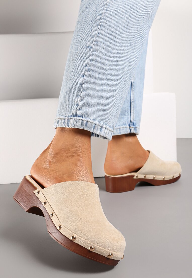 Papuci Bej tip Saboți cu Nituri și Toc Plat Nerai