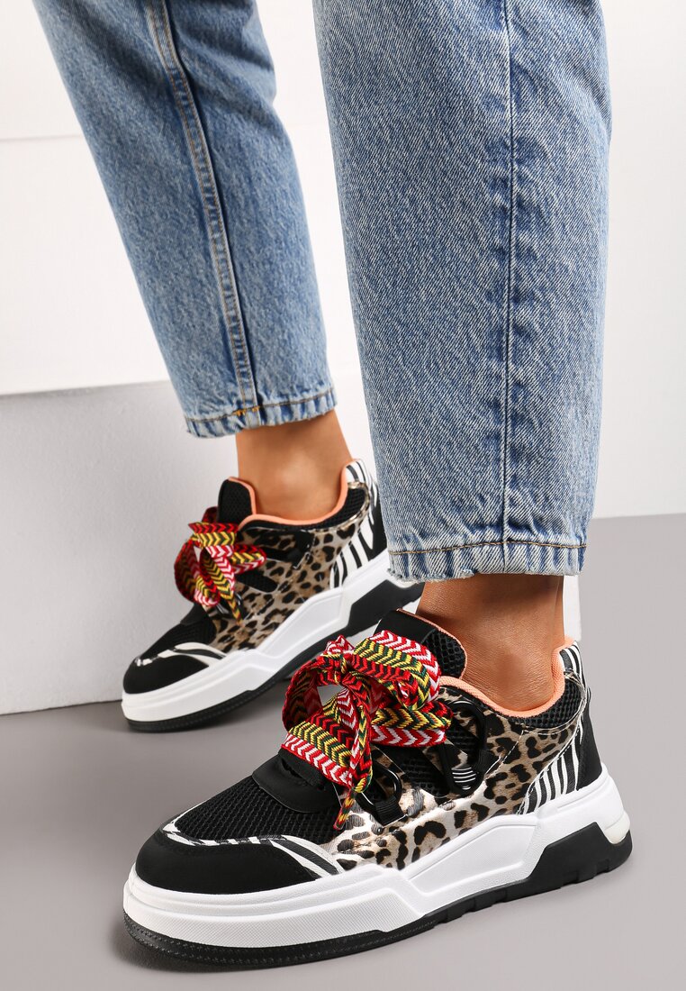 Teniși Negri cu Talpă Groasă cu Șireturi Decorative Zeldema