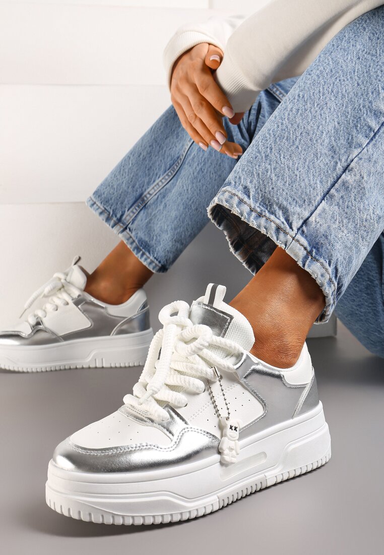 Adidași Alb-Argintiu cu pandantiv Ursuleț și șireturi late Alrikad