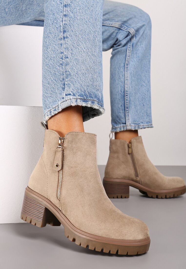 Botine Chelsea Bej cu toc gros Finisate cu fermoar decorativ Terillda